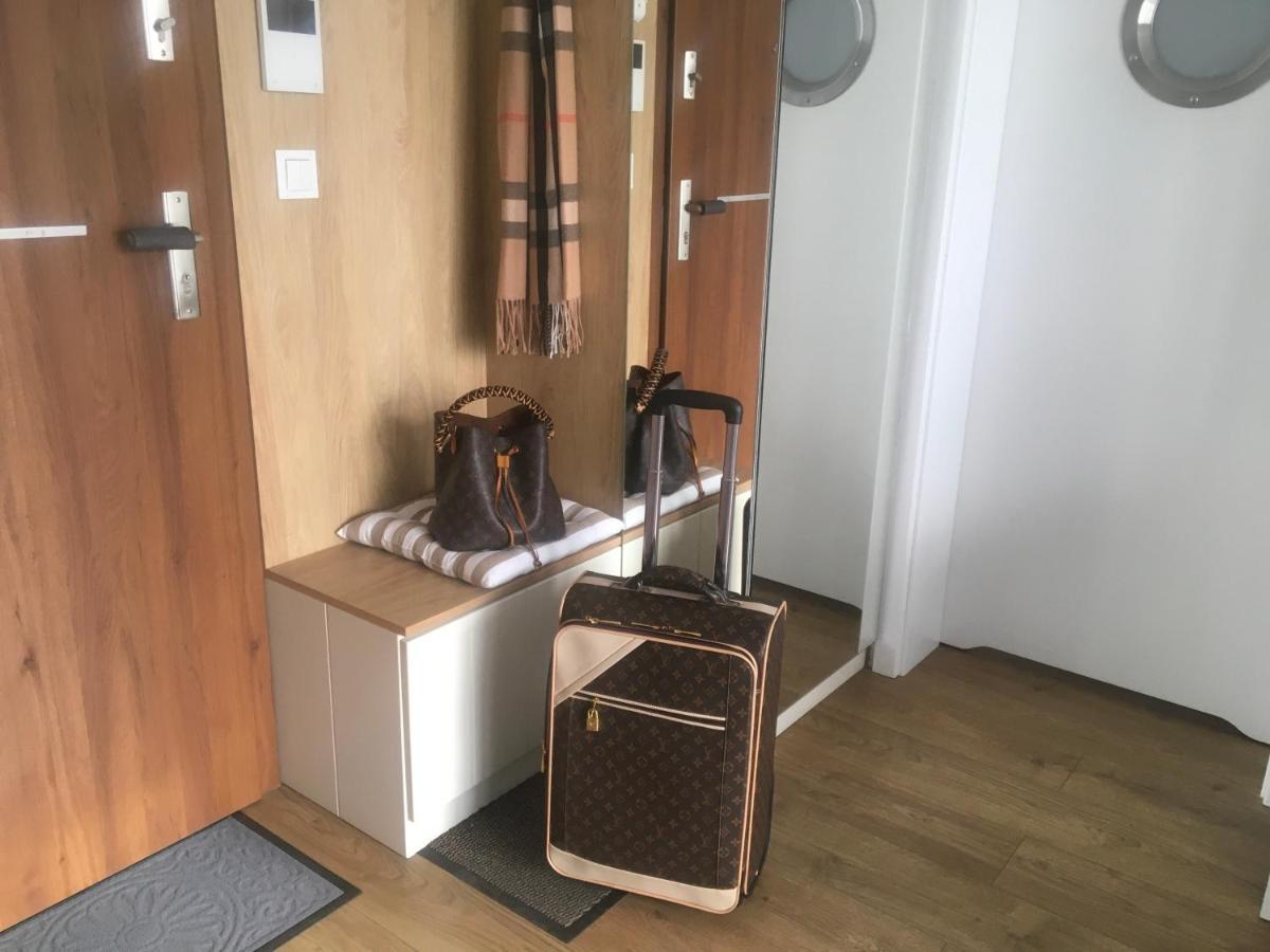 Apartament Marine Holiday Elblag - Winda -Parking W Hali Garazowej -Gratis -Business Stays 외부 사진