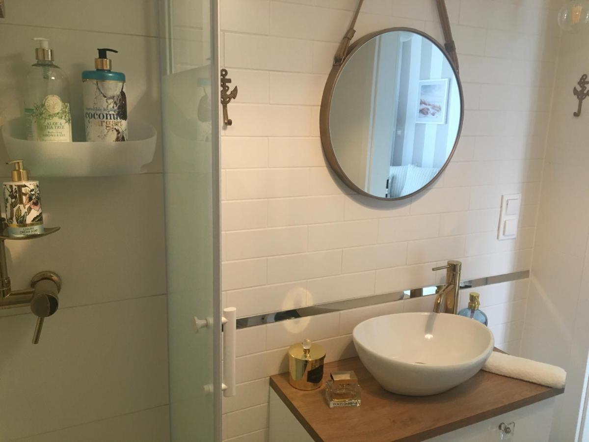 Apartament Marine Holiday Elblag - Winda -Parking W Hali Garazowej -Gratis -Business Stays 외부 사진